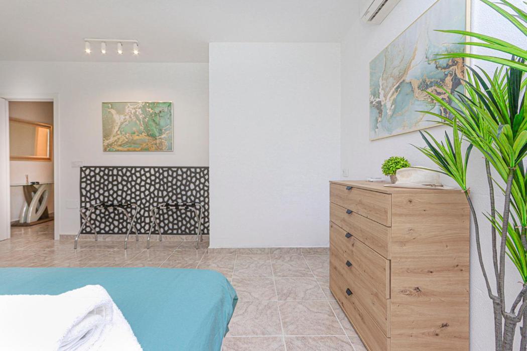 Presidential Suite Villamartin Plaza Av Brisas 67 Alicante Dış mekan fotoğraf